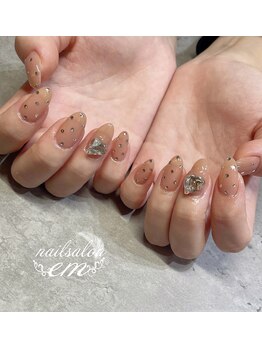 エム(em)/ビジューネイル