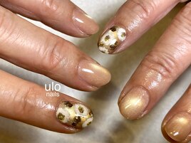 ふわふわのお花ネイル