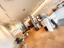 距骨サロン 湘南茅ヶ崎店/広々とした空間になっています♪