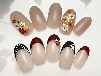 ラ カゼッタ(La casetta)の写真/【上/アート¥9900下/定額プレミ¥10900】丁寧なネイルケアとジェルの美しい形作りに拘っています◇