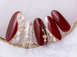 ボルドー×シェル上品ネイル