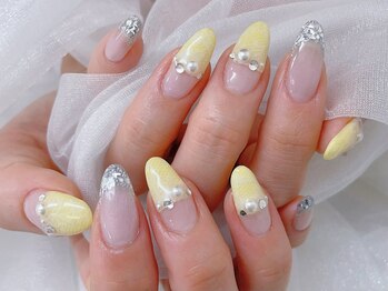 グラシア 王子店(GRACIA)の写真/上品なシンプルネイルで指先を演出！季節感を取り入れたデザインが豊富◎あなたの魅力を引き出します♪