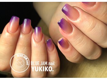 ブルージャムネイル(BLUE.JAM.nail)/SIMPLY長さ出し グラデーション
