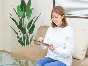 門前仲町イエティ鍼灸整骨院（旧：イエティ鍼灸整骨院）/来店後、お悩みを詳しく記入