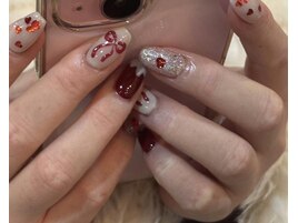 Momo限定ハートぷっくりネイル