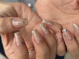キラキラネイル/宝石ネイル