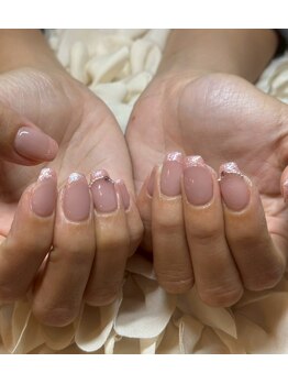 リリフリー(riri Free)の写真/大人女性の日常を彩るシンプル系ネイル♪オフィス系ヌーディーカラーで美を★