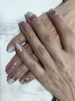 サロン ドゥ プルーム(salon.de.plume.)/