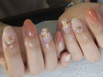 マニル アンド ネトラ(manil & netola)/