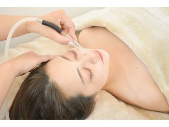 サロン ルイス アディクト(salon Lewis Addict)/毛穴ケア