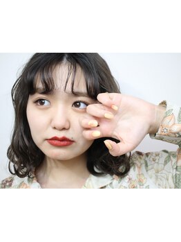 ネイル・アイメニューの同時施術が可能