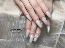 ラッキーネイル(LUCKY NAIL)/