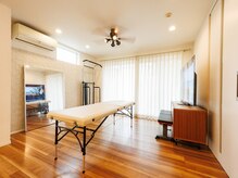 プライベート空間で人目を気にせずストレッチ＆トレーニング可能