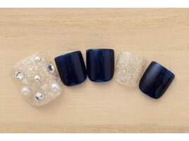 6000円　フットネイル