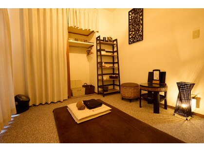 フーレセラピーサロン ポーズの写真