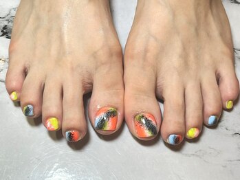 ネイルサロンブリス(nail salon Bliss)/☆鮮やかなネオンネイル☆