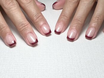 ソーネイルズ(Soo Nails)/フレンチネイル