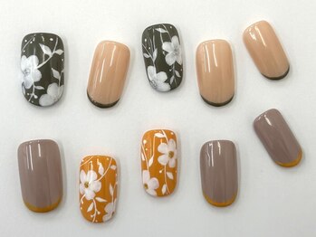 ネイルサロン クイール 小山店(NAIL SALON QUILL)/上品小花柄アート