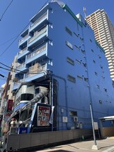 LIVRAX BODY/道案内