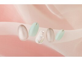 季節のフラワーネイル