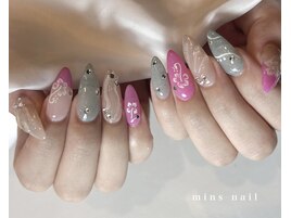 長さ出しハイビスカスネイル
