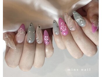 長さ出しハイビスカスネイル