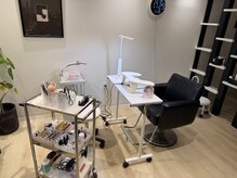 ブート(BouT)の雰囲気（美容室内の施術スペース）