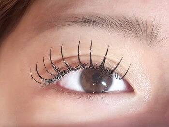 ティアラ 神戸元町店(tiara)の写真/「キレイな目元をキープしたい」「無理のないペースで続けたい」…LEDエクステでお気に入りの目元をkeep♪