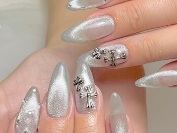 クイーンズネイルサロン(Queen's nail salon)/マグネットフレンチネイル