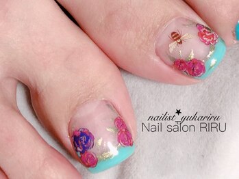 リル(RIRU)/親指フラワーネイル