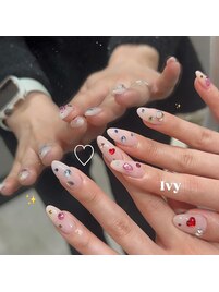 宝石ネイル