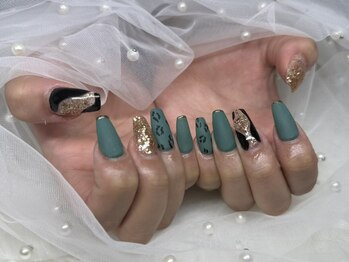 サロン ダイアナ(SALON DIANA)の写真/【深爪や亀裂にお悩みの方必見】SALONDIANAなら1本~長さ出しOK!!自然&綺麗な長さ出しで理想の指先に♪