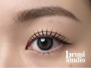 ブルーニスタジオ 表参道(bruni studio)/大人気立ち上げカールデザイン