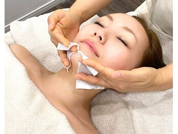 スリーラボ(THREE-Labo)の写真/【高濃度幹細胞×トリプルエクソソーム】ミラクルショットで細胞を呼び覚ます！内側から溢れる艶肌へ♪