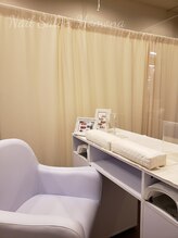 モモナ/コロナ対策アクリル板も設置