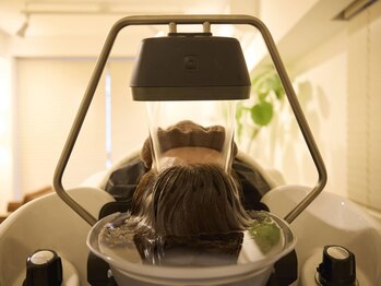 アンジール(ANJIR)の写真/資格保持者による心も身体も癒される本格施術♪頭の凝りだけでなく美髪も叶う贅沢ヘッドスパ◎