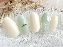 ネイルサロンアンドスクール ラフィーネ 池袋店/マーガレットネイル◆￥6990