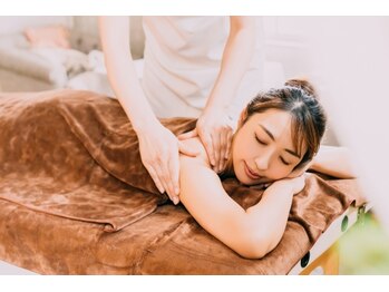 メグムサロン(Megumu Salon)/空ルート/肩こり腰痛/マッサージ