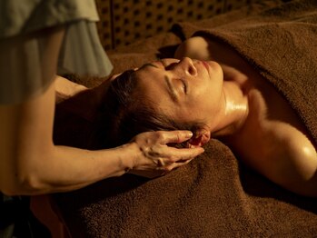 シンデレラフィット(c.d.f)の写真/慢性的な頭痛に悩むあなたへ!人気の「全身リンパケア120分」は、筋肉の緊張をほぐし血行を促進◎