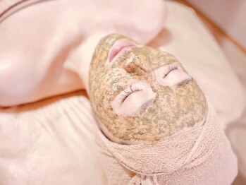 リム 豊春店(Lim)の写真/【究極の毛穴レス美肌へ】芸能人御用達のREVIハーブピーリング◎たまごのようなツヤツヤ肌で素肌に自信を♪