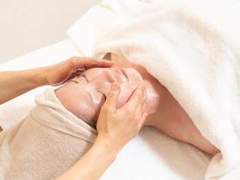 ラディアンテ(Radiante)/オールハンドでリフトアップ