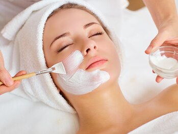 ココロ(COCORO)の写真/お顔のお肌悩みは『エイジングケア専門COCORO』にお任せを＊憧れの水分たっぷりなもち艶な水光肌へ…♪