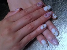 オーロラ(AurorA)/大理石変形フレンチネイル