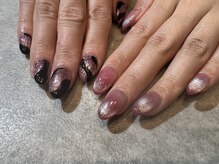 燈乃工房 三重鈴鹿本店(あかりのこうぼう)/ブラック×マグネットネイル