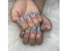 ジル(JilL produce by BALANCE)/ラメグラデーション/夏ネイル