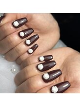 グロウネイル(Glow.Nail)/薔薇ネイル