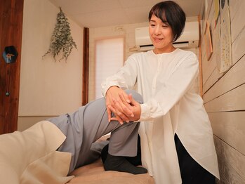 リンパストレッチサロンモエモエ (moemoe)/施術の流れ7～股関節から下肢