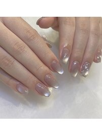 綺麗めワンホンネイル