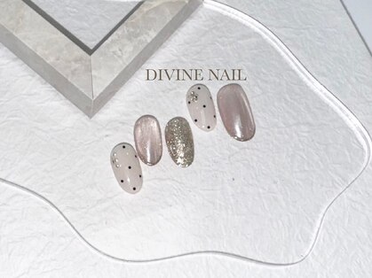 ディバイン ネイルズ(DIVINE NAILS)の写真