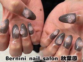 秋葉原ネイル/手描きネイル/銀座